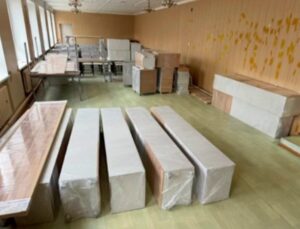 Первая партия мебели — в лицее!